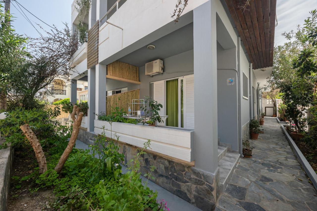 Manos House Chrissi Akti Chania Exterior foto